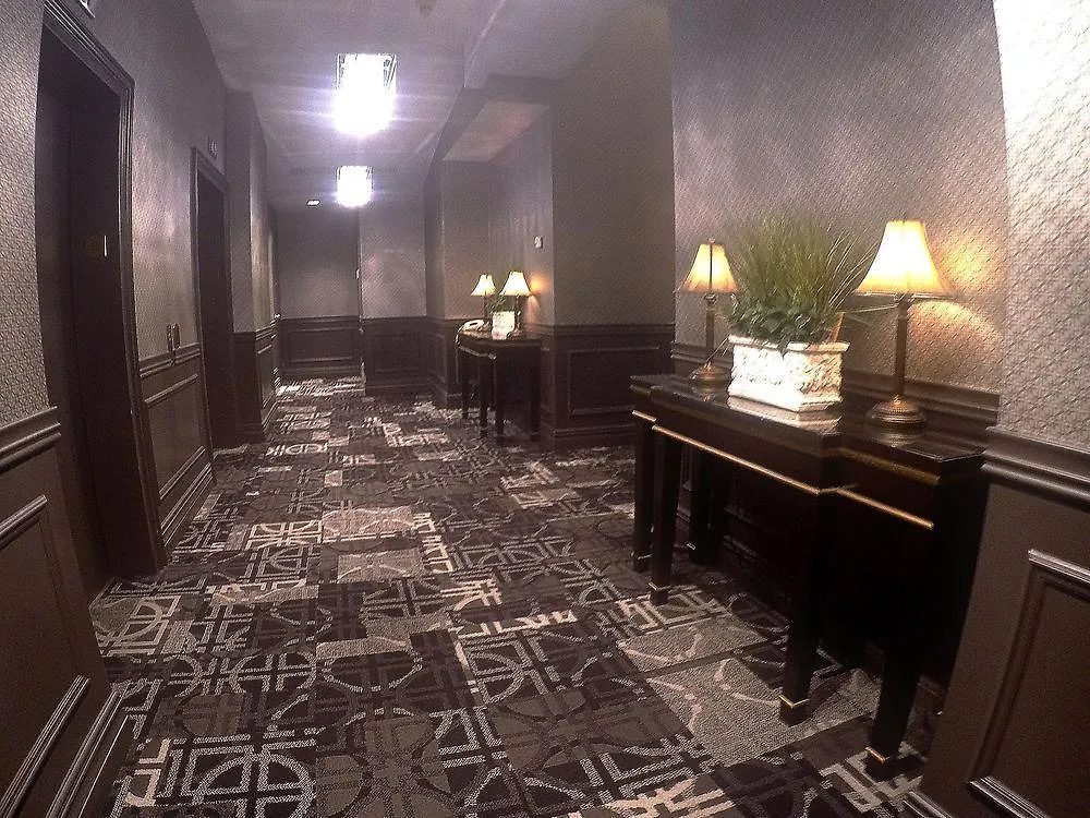 Grand Hotel & Suites Toronto
