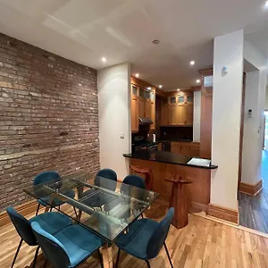  Apartment Spacious Downtown Apartment, 4br-2ba,free Wifi Canada